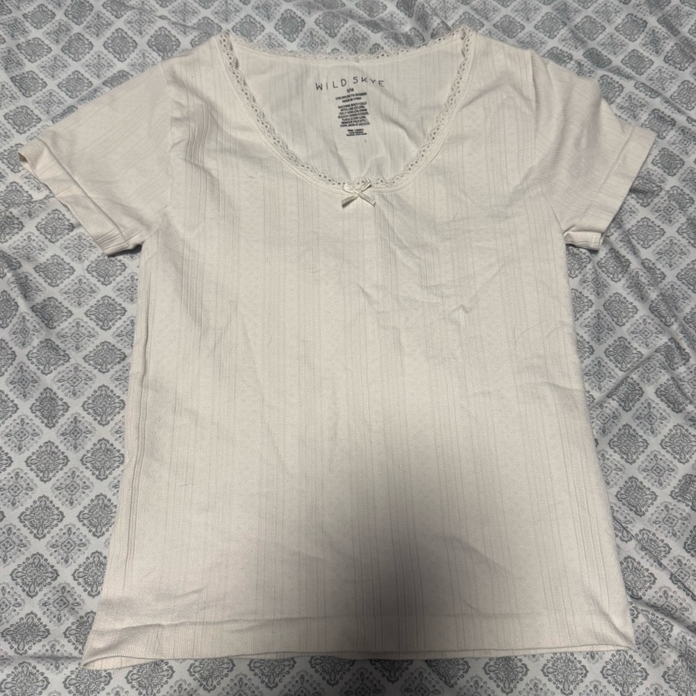 Wild Skye Ribbed Fitted Tee Size Small